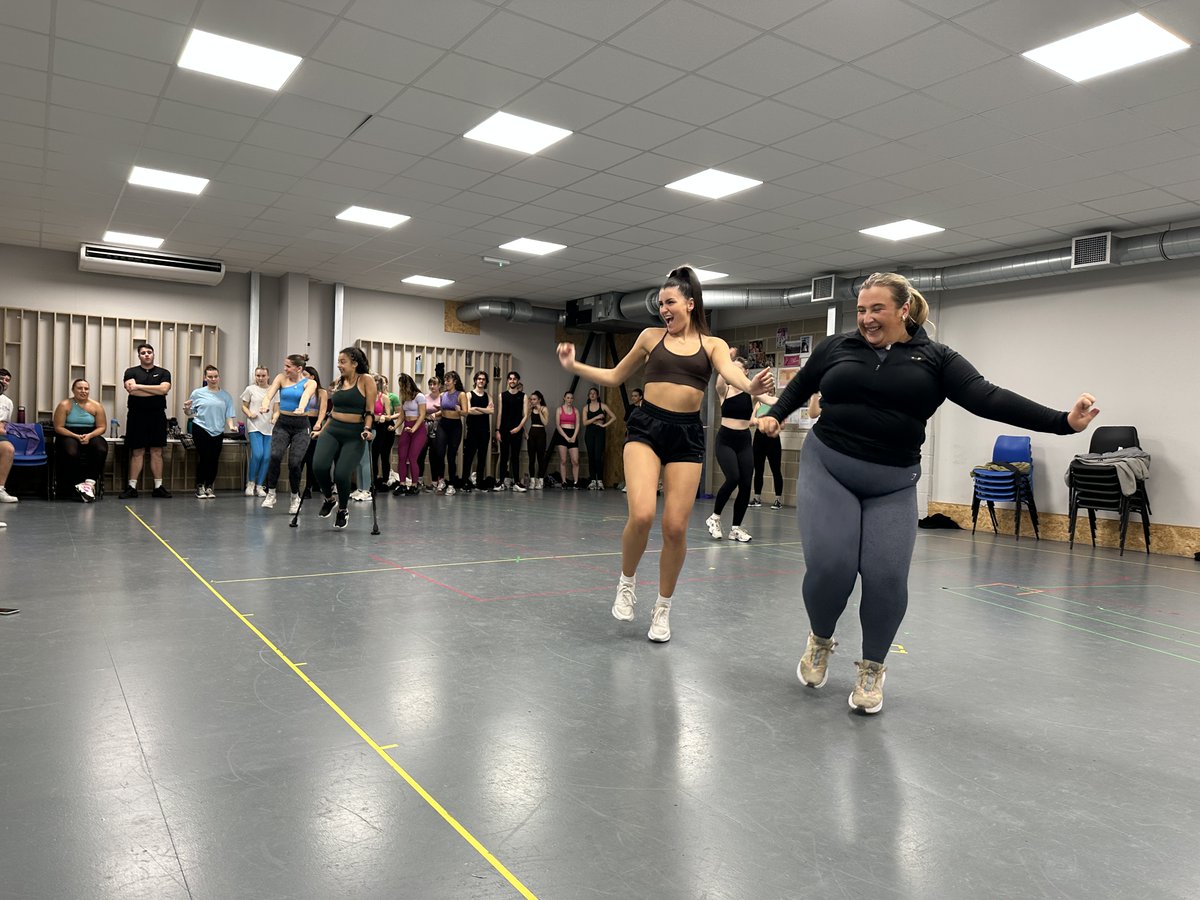 PPAcademyUK's tweet image. Last week we had the brilliant Helen Gulston, who is the assistant Dance Captain on Back to the Future, come to PPA and do a workshop with our third year musical theatre students! Such good fun 🤭#backtothefuture #ppa