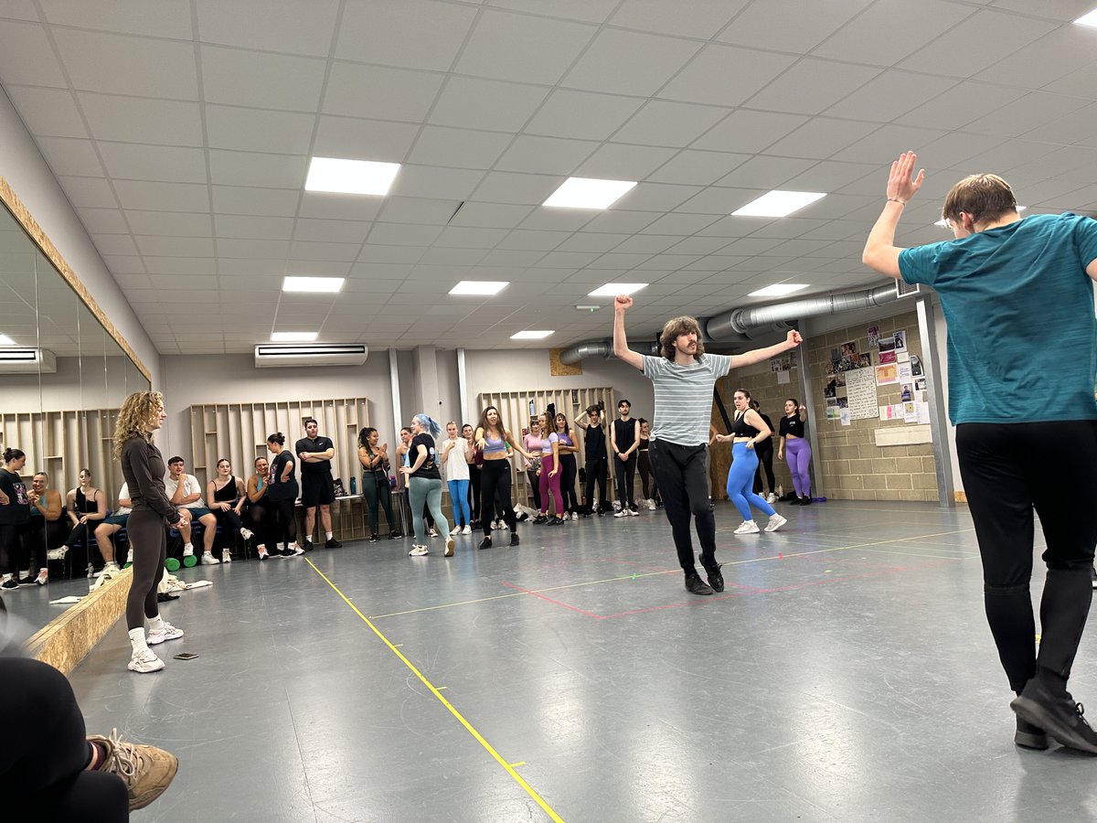 PPAcademyUK's tweet image. Last week we had the brilliant Helen Gulston, who is the assistant Dance Captain on Back to the Future, come to PPA and do a workshop with our third year musical theatre students! Such good fun 🤭#backtothefuture #ppa