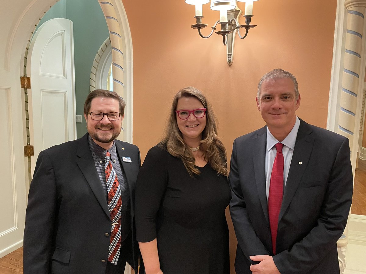 neilorford1's tweet photo. Congratulations @ugdsb @JohnFRoss History teacher extraordinaire @edoupe on your #governorgenerals Award! @RideauHall @CanadasHistory 
Making @cityofguelph and the Upper Grand proud! @CanadasHistory 
A grand day for you all! https://t.co/2oAWtuAkGN