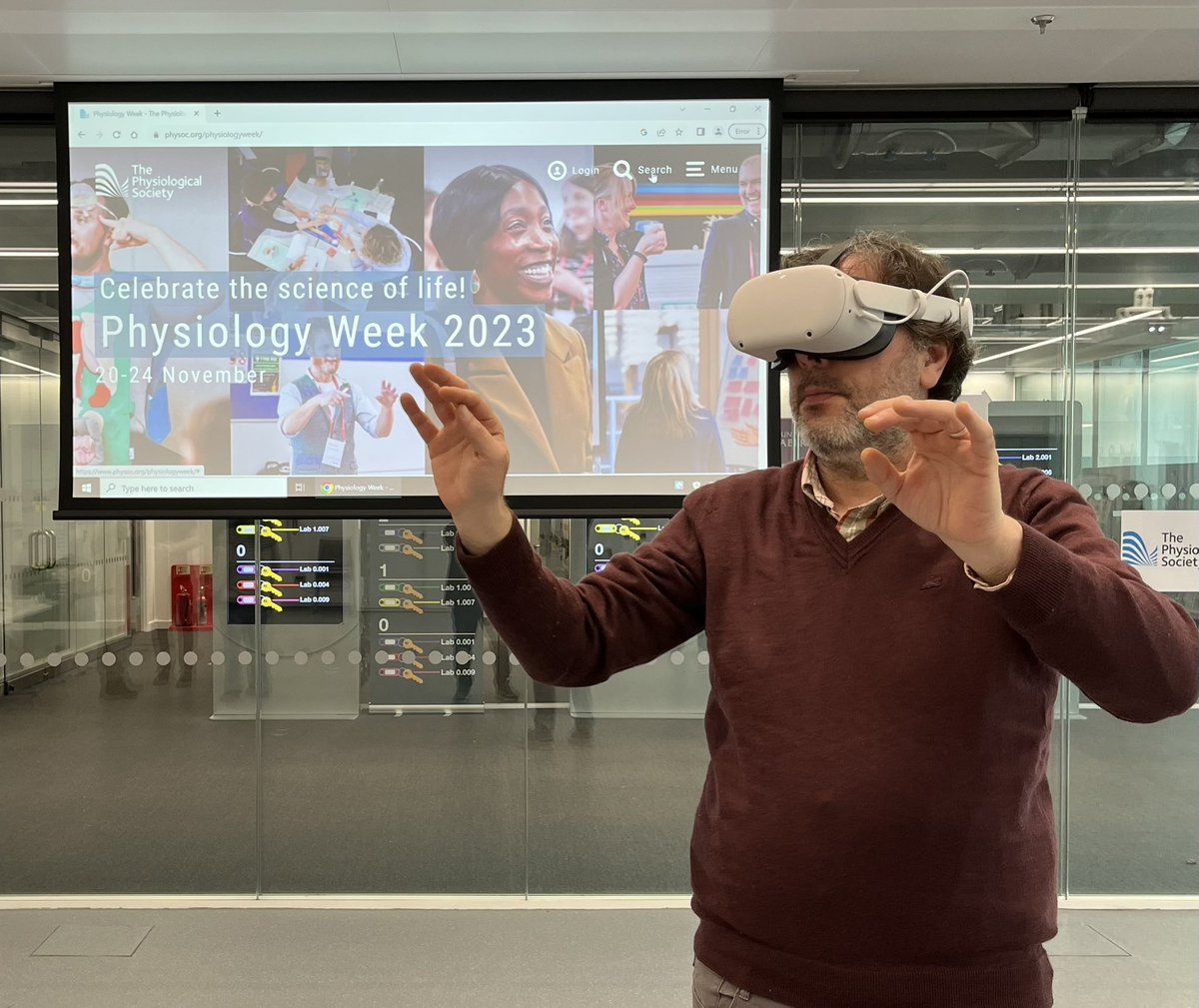 CraigJDaly's tweet photo. Great day @aberdeenuni and @AbdnLifeScience for #PhysiologyWeek2023 demonstrating our Myocyte and Spinal Cord VR applications. @physoc @UofGMVLS https://t.co/JZjqKfhmMs