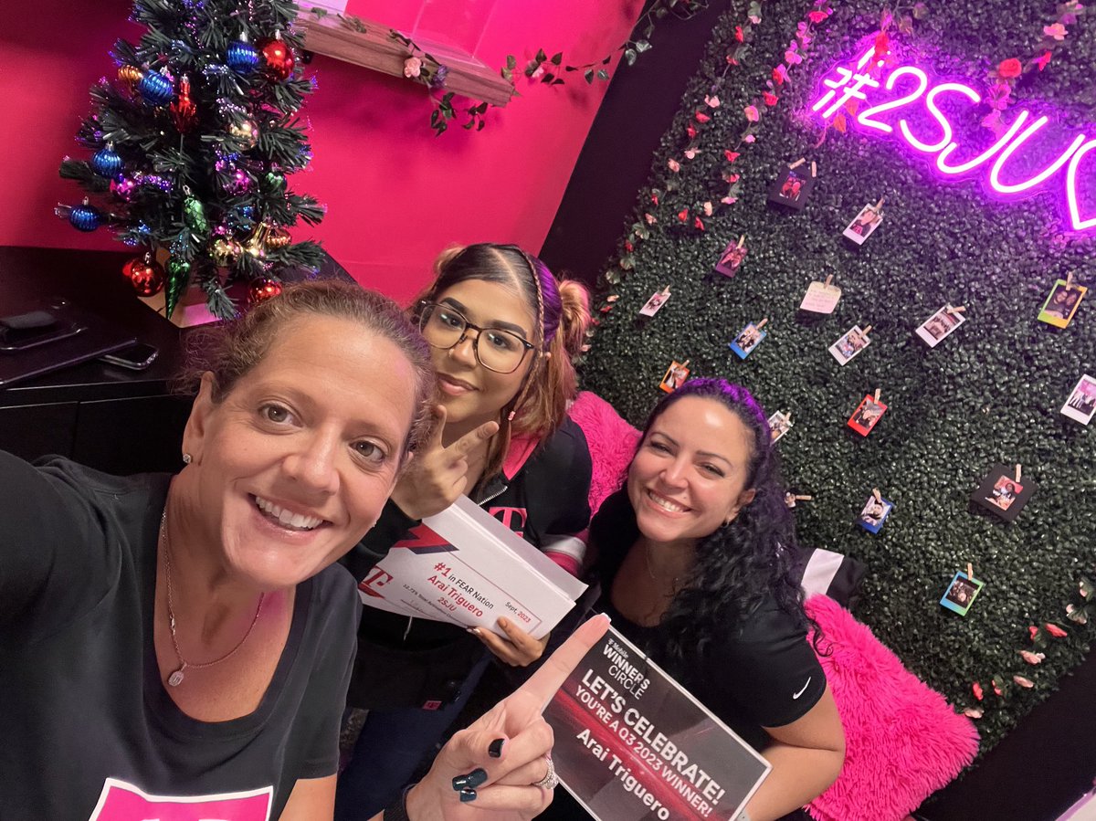 Congrats to ⁦@AraiTriguero⁩ and team Fort Myers for crushing Q3 and achieving winner circle ! Thank you 😊 AJ Selena Arai and team ! ⁦@pattyc101⁩ ⁦@JacksonTingley⁩