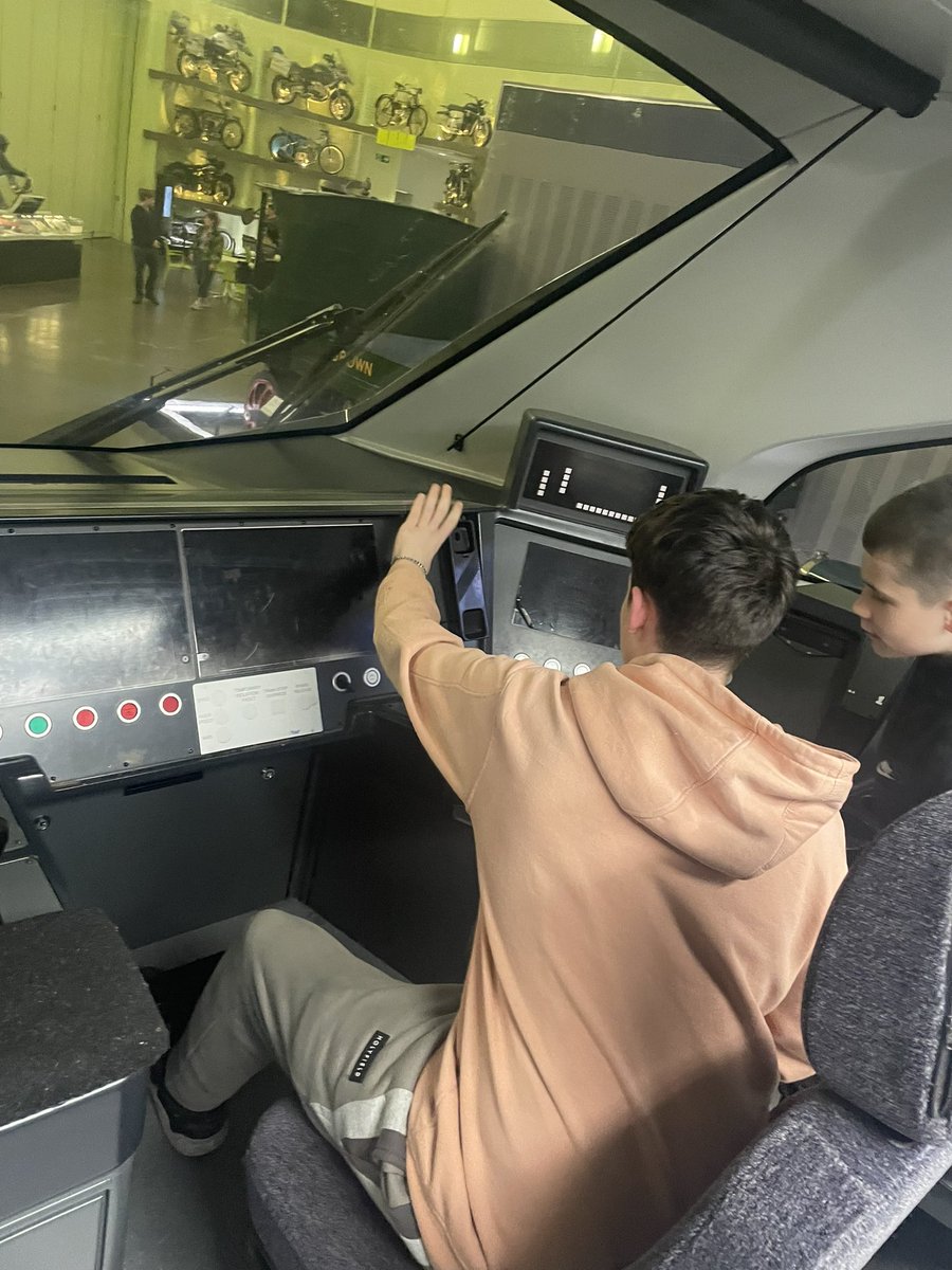 FlexiRenfrew tweet media