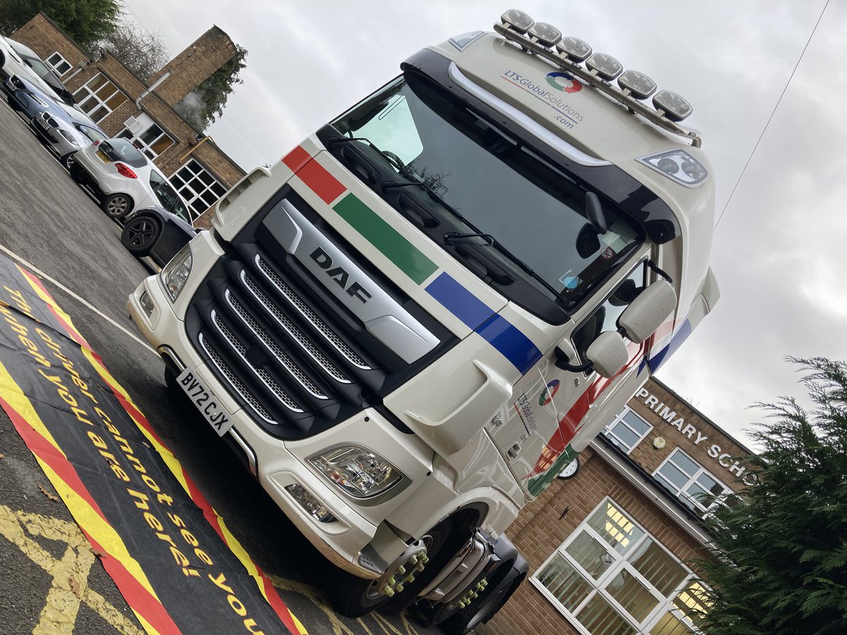 Simon Priest tweet media