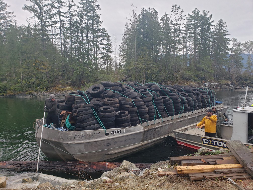 TiresBC's tweet photo. Last year, we joined @OceanLegacy_ca, @LibertyTireLLC, and Let's Talk Trash to remove 2,409 scrap car tires from a remote island off BC's coast. Read all about this amazing cleanup effort here: https://t.co/UEZ3TaSQf2 https://t.co/bkTL4BrLsm