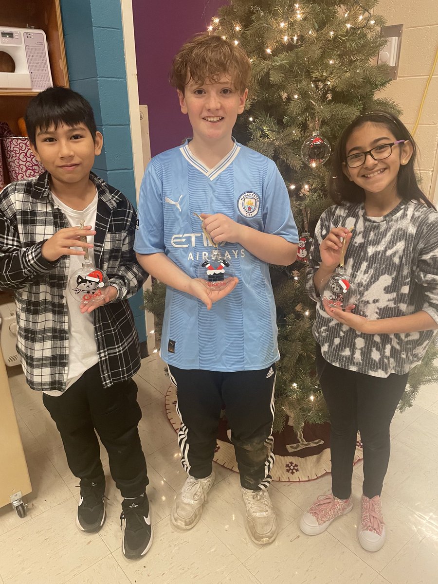 Jillian Gallant (@msgallant_tl) on Twitter photo So beautiful!❤️ My fav maker project each year🌲all proceeds going back to our families in need @ Xmas. Makes our hearts full & our students happy! <a href="/VElementary/">Vanier Elementary</a> <a href="/brilliant_labs/">Brilliant Labs / Labos Créatifs</a> <a href="/NLESDCA/">NLESD</a> <a href="/EDU_GovNL/">Education and Early Childhood Development</a> <a href="/nltatesic/">NLTA TESIC</a> <a href="/PlayJouerCanada/">RCÉL | CPSN</a> So beautiful!❤️ My fav maker project each year🌲all proceeds going back to our families in need @ Xmas. Makes our hearts full & our students happy! <a href="/VElementary/">Vanier Elementary</a> <a href="/brilliant_labs/">Brilliant Labs / Labos Créatifs</a> <a href="/NLESDCA/">NLESD</a> <a href="/EDU_GovNL/">Education and Early Childhood Development</a> <a href="/nltatesic/">NLTA TESIC</a> <a href="/PlayJouerCanada/">RCÉL | CPSN</a>