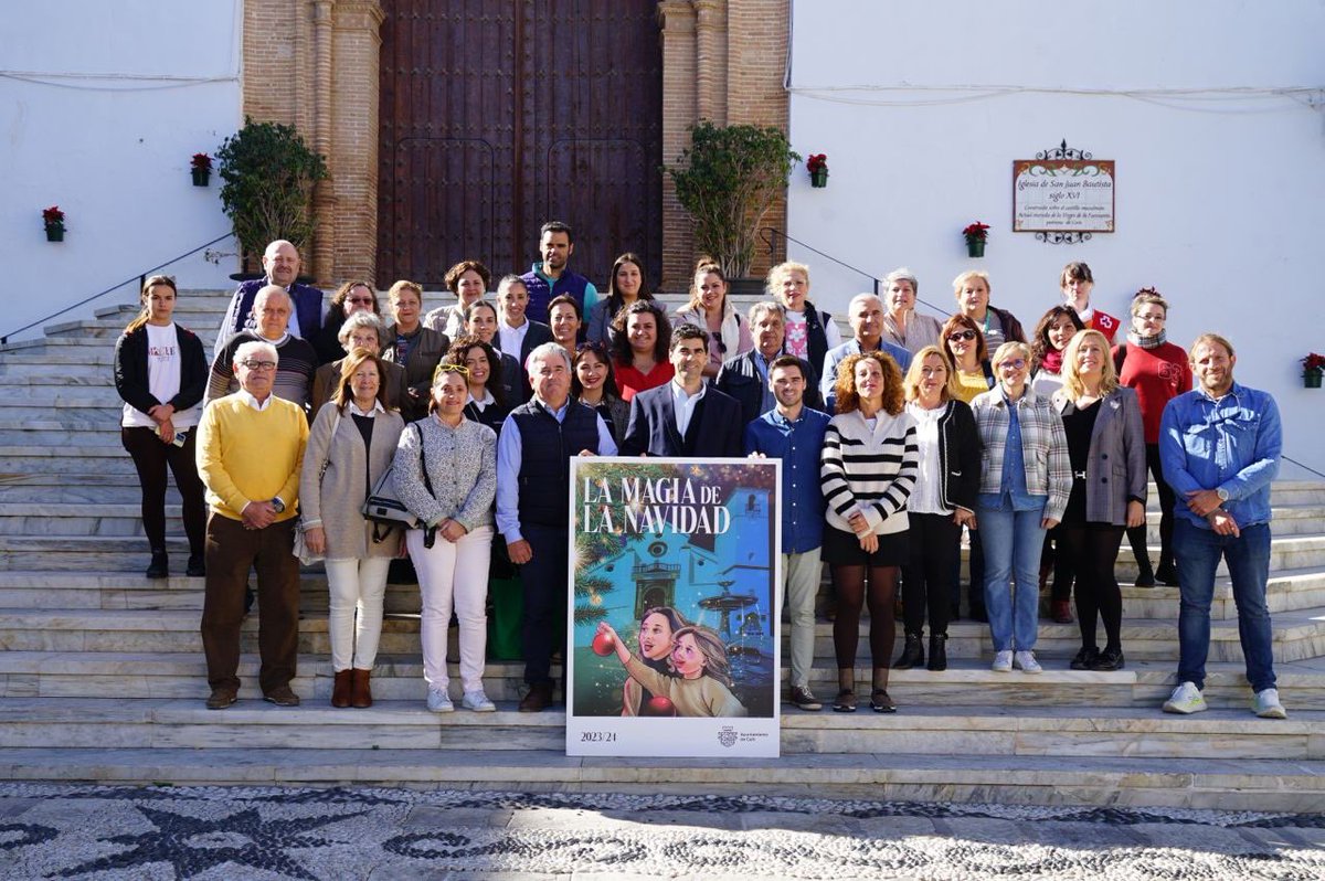 AytoCoin's tweet photo. La magia de la Navidad llega a Coín con "Así canta Jerez" 🎶🎄✨
 
➡️🎁El Ayuntamiento ha presentado la programación navideña esta mañana junto a asociaciones empresariales, sociales y hermandades y colectivos en la Plaza del Pescao

#Coín #LaMagiaDeLaNavidad  #CoínEnNavidad https://t.co/wnqway0lAW
