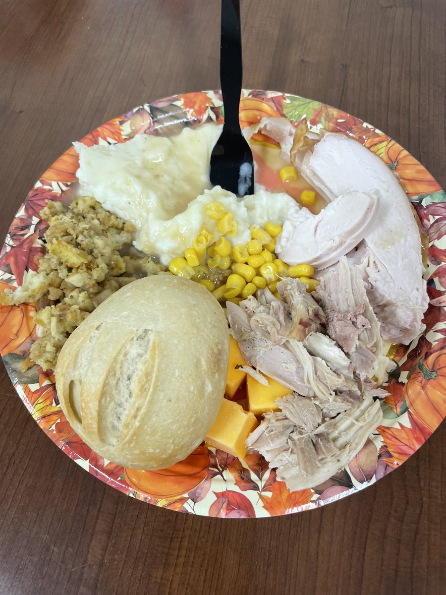 Friendsgiving at 1286! Thankful for this wonderful team. @PatMorgan1286 <a href="/THDEmilyB/">Emily</a> <a href="/jarrod_1286/">Jarrod</a>