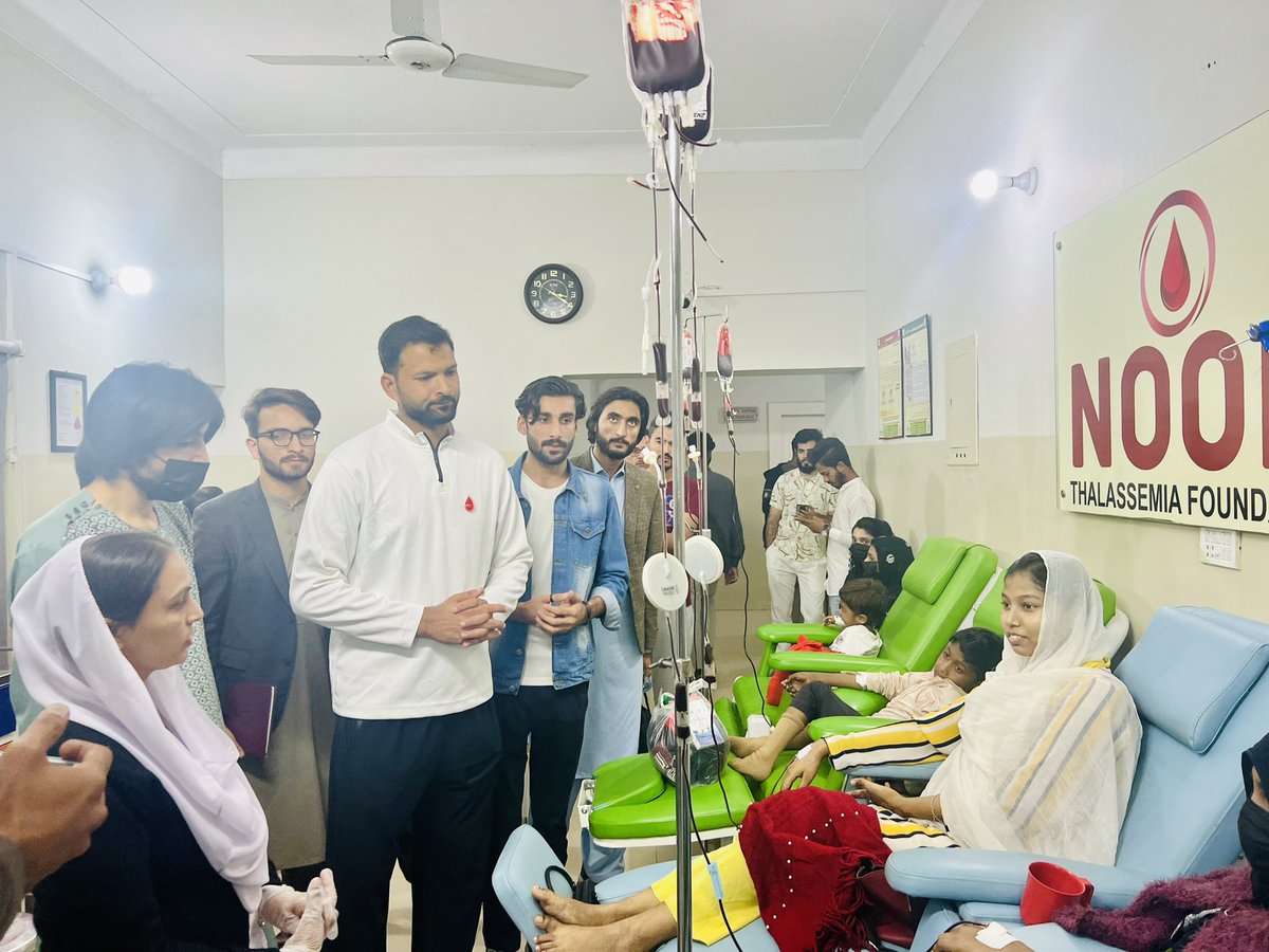 IhsanullahIK50's tweet photo. Ambassador BCP IHSAN ULLAH visit of thalassemia centre with @BloodChainPK team Lahore.
#ik152
#BCP
#donatebloodsavelives
#ThalassemiaPrevention https://t.co/UAhytrY94q