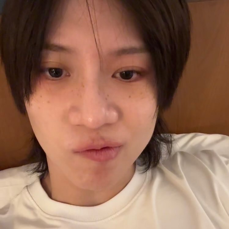 daraming_032's tweet photo. Me when my Internet isn't working: #shinee #taemin #insta_live https://t.co/p7VaB5lbeJ