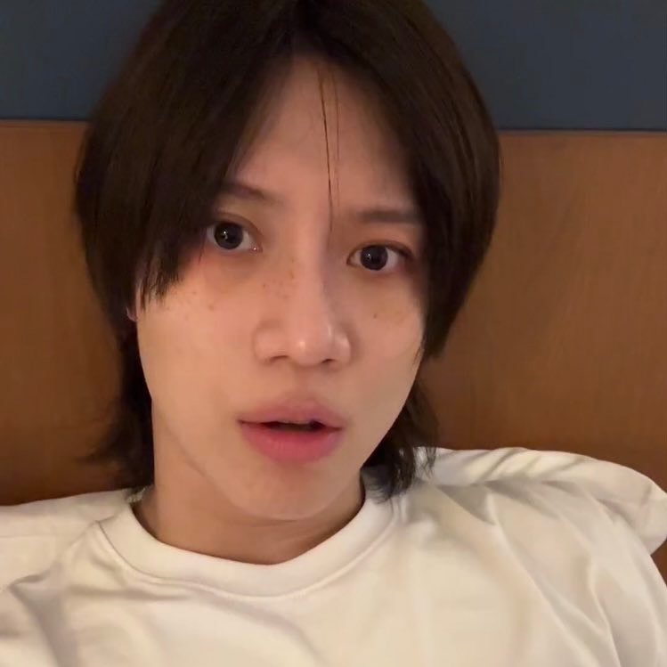 daraming_032's tweet photo. Me when my Internet isn't working: #shinee #taemin #insta_live https://t.co/p7VaB5lbeJ