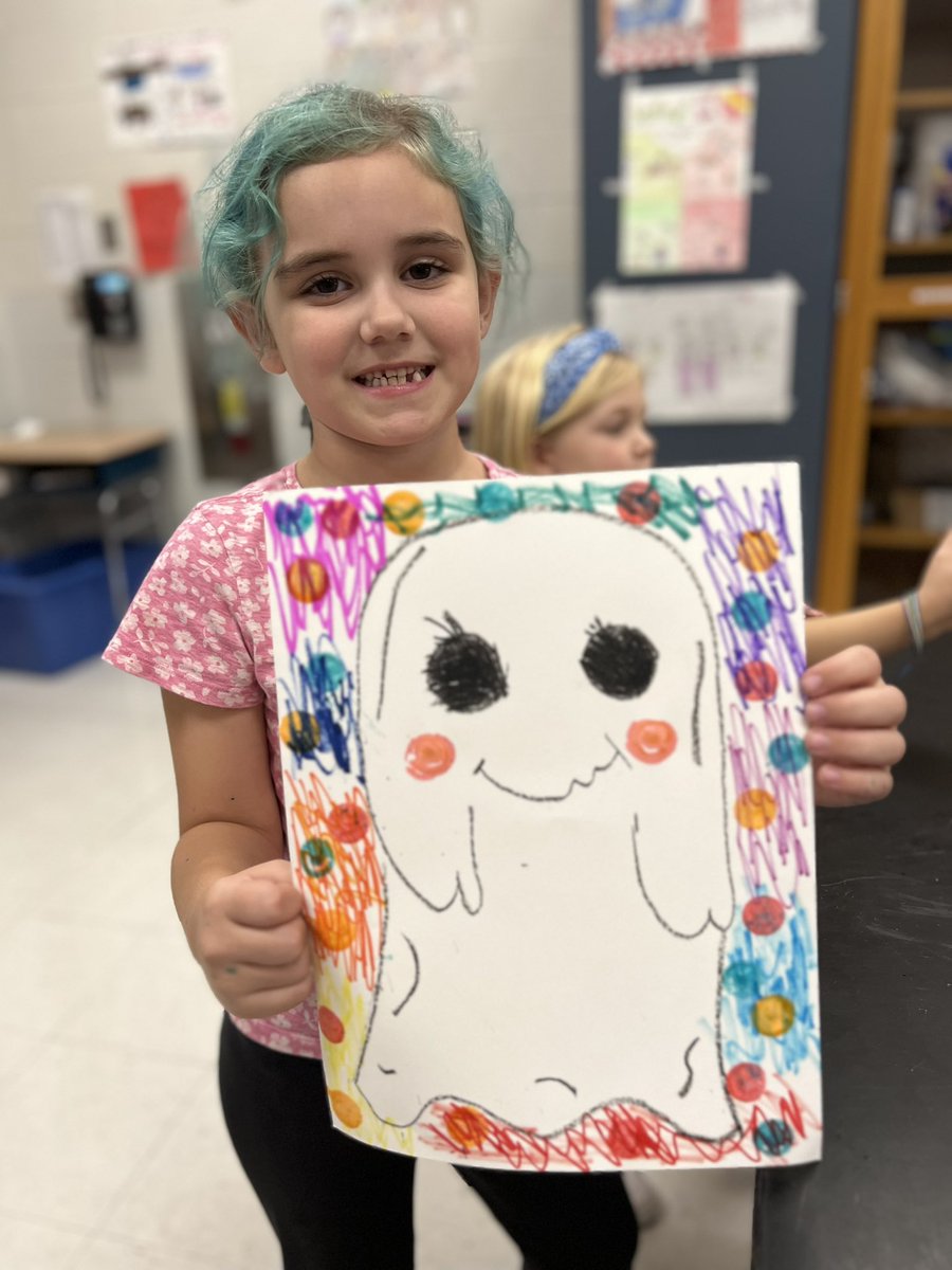 MrsHowardArt's tweet photo. Look at those proud little faces! 
1st grade Artists 👩🏻‍🎨 
Windermere Elementary https://t.co/TIBToYAj7m