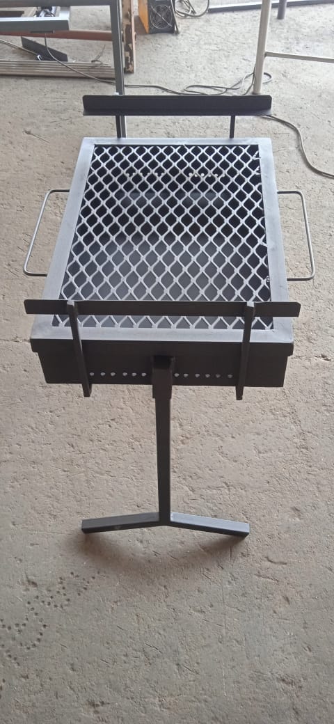 It's Festive season, It's Braai time, Please get this stainless steel Braai stand for only R850 now 
Rand iphone #SenzoMeyiwaTrial #SquidGameTheChallenge