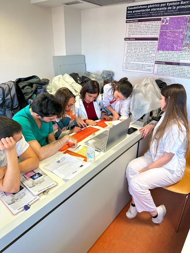 pnzevallos's tweet photo. Esta tarde el @HospitalULaPaz aceptó el reto con Radiología y @HULPazPatologia solucionaron un caso clínico con #STATdx #ExpertPath #ImmunoQuery y lograron escapar.
Si eres de @saludcmadrid tanto si tienes equipo como no, te invitamos a #EscapeDX https://t.co/0T3xzQuwfW https://t.co/NTsZ3b3iGZ