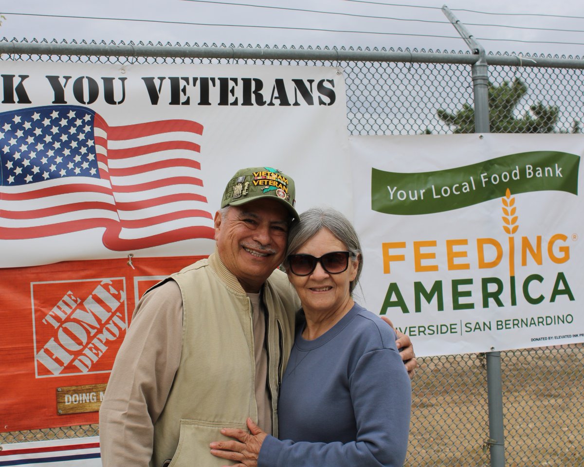 feedingie's tweet photo. With the incredible generosity of our community and Morongo Band of Mission Indians, we distributed over 500 turkeys to Veteran sites this holiday season! 🇺🇸

Your generosity made an impact in ensuring our veterans experience the joy they deserve this holiday season! 🦃

#FARSB https://t.co/PTVD5YsRb8