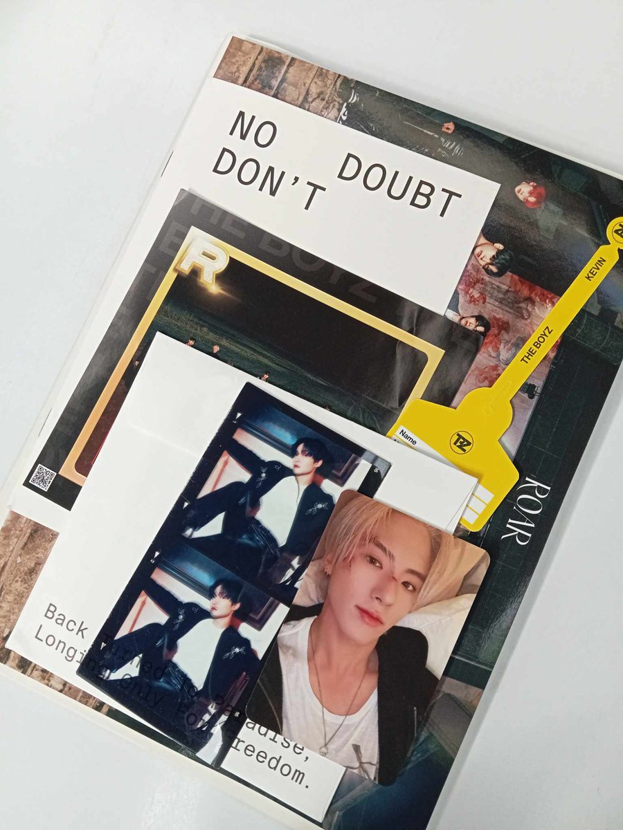 sodaconecart's tweet image. 🛒#scnsells wts lfb tbz album pc

UNSEALED TBZ BE AWAKE "ROAR" VER + Cinnamorol PC HOLDER  

₱ 350 + pf + lsf    
- Onhand  
- PAYO / DOP: 3 days  
- ❌sensitive buyers  
- Complete inclusions except it only contains one PC    

MOP: G-CASH  
MOD: GGX    

dm/reply to claim