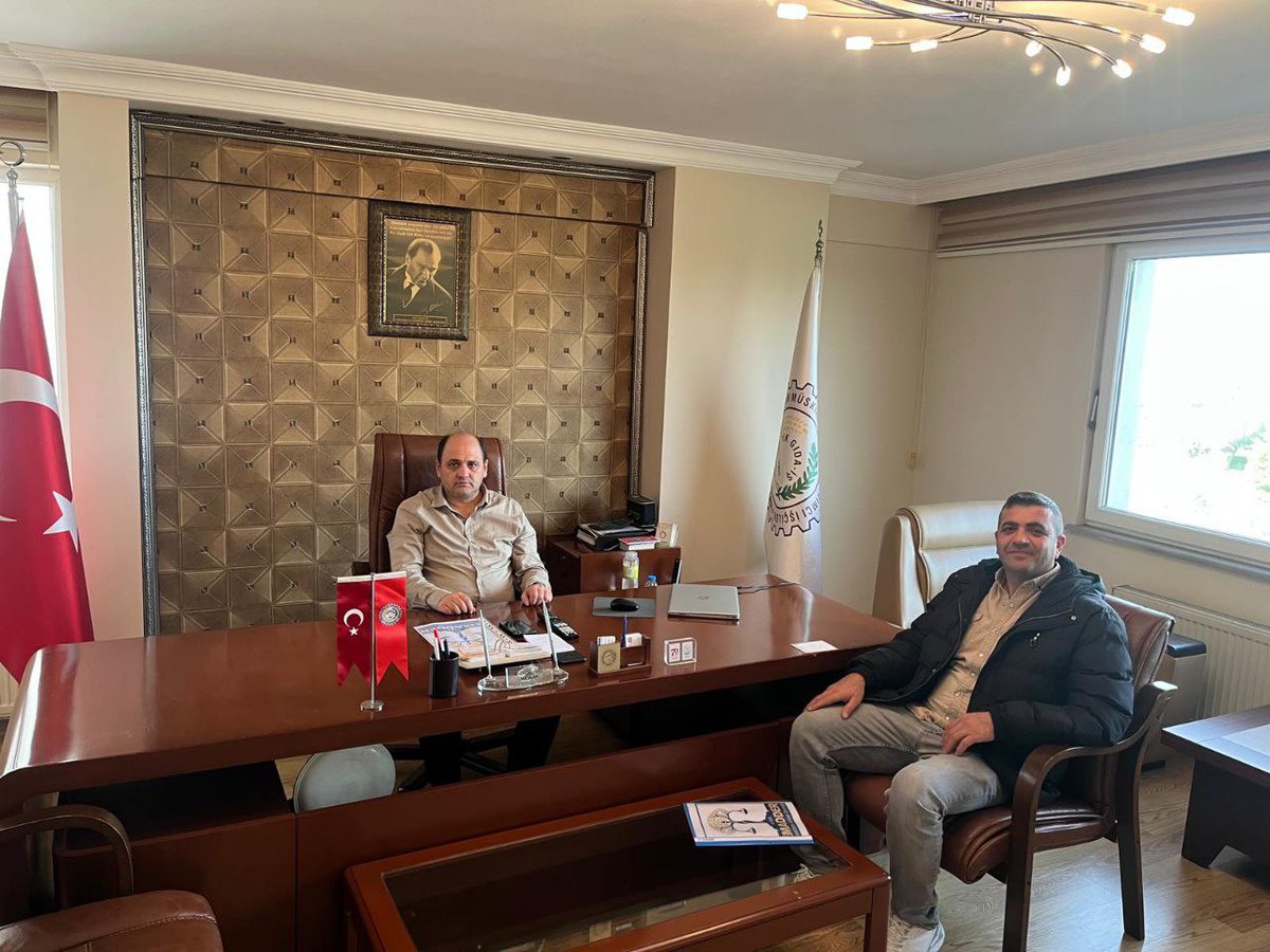 EmadDernegi's tweet photo. Bugün Tek Gıda İş Sendikası Samsun şube başkank sayın Ali Başkeser Bey’e dosyamızı teslim ettik. 

Kendilerine nazik destekleri için teşekkürlerimizi sunuyoruz.

@baskeser05

@Akparti 
@isikhanvedat 
@csgbakanligi 
@iletisim

#KademeliEmeklilikHaktır https://t.co/2RkV3tQfb0