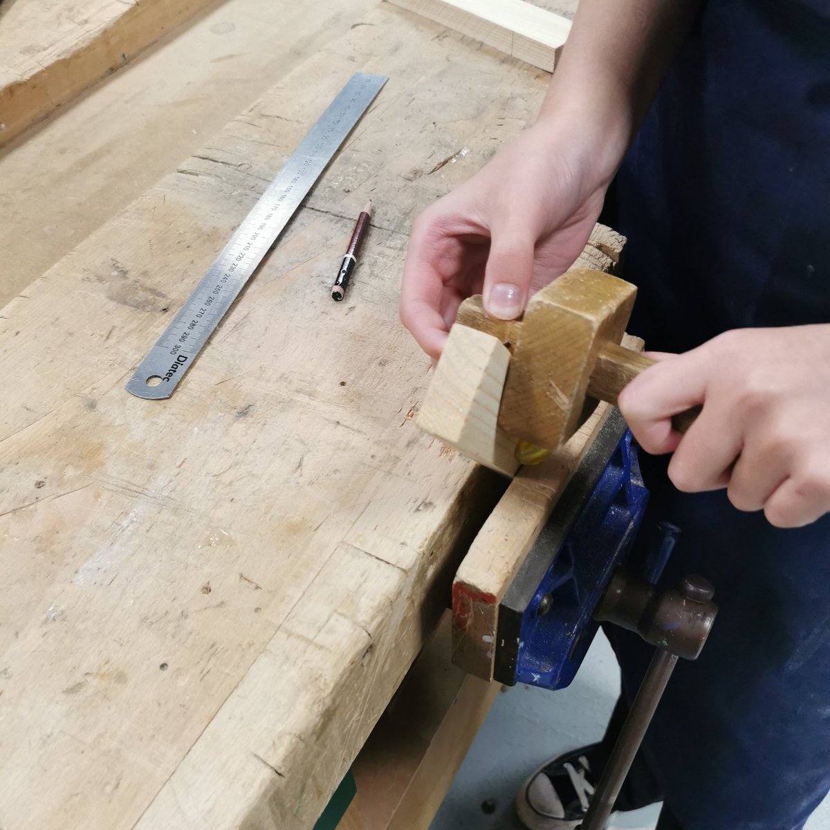 TechEyemouthHS's tweet photo. Great effort from S1 today who were learning how to use a marking gauge to mark depth, then use a tenon saw to cut! #MeasureTwice https://t.co/ouKrqXkbsA