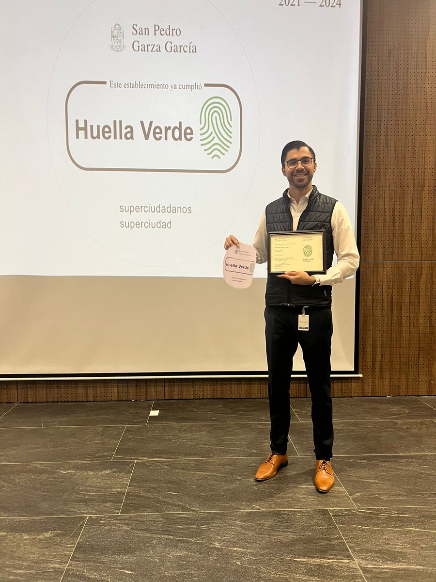 DatlasMX's tweet photo. Este Martes 21 de Noviembre recibimos un reconocimiento por parte Dirección de Medio Ambiente de la Secretaría de Servicios Públicos y Medio Ambiente del municipio de San Pedro Garza García
#Datlas #Huella #Verde #Sostenibilidad #Startup https://t.co/PdZCTWk82c