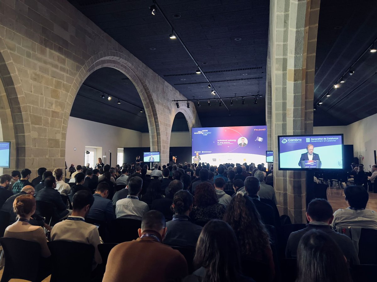 tic's tweet photo. 🛰️ Així ha arrencat el 1r dia de Congrés #NewSpace23!

➡️ L'esdeveniment potencia, durant 2 jornades plenes de ponències i activitats, les oportunitats de negoci del sector aeroespacial en àrees com la mobilitat sostenible i els nous sistemes de fabricació

@empresacat @CambraBCN https://t.co/ckhhLhZgJ3