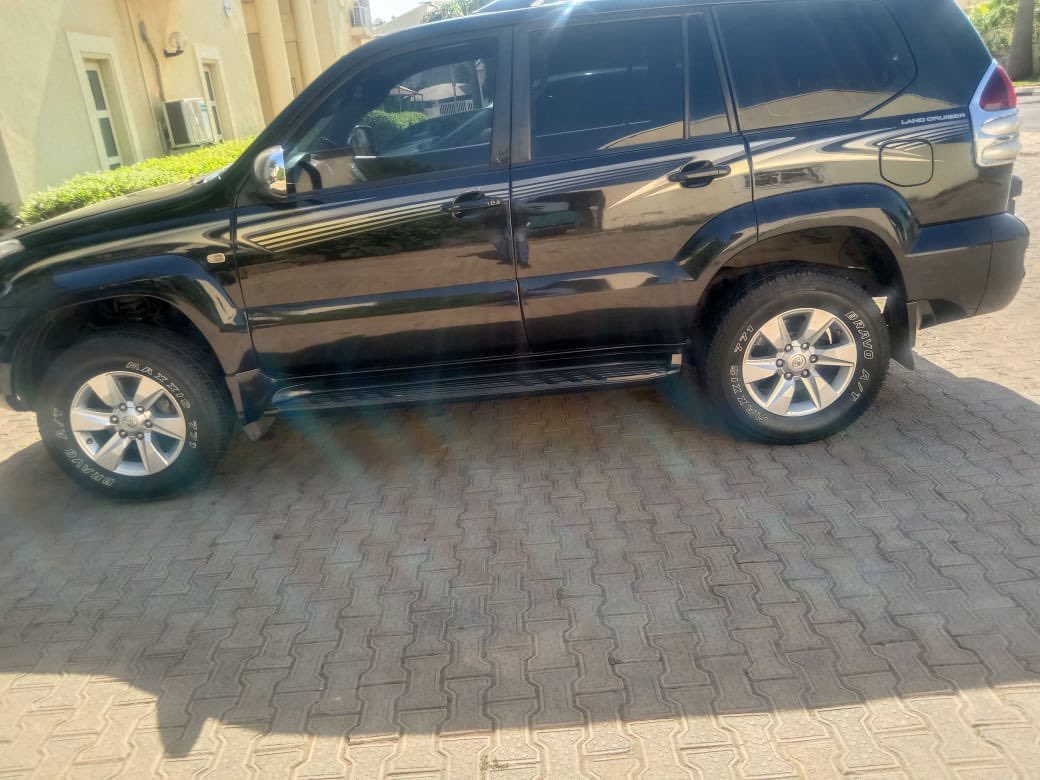 Clean used Toyota Prado 2012. Price 10.5m Slightly Negotiable Inbox📥, call 07041567168 or WhatsApp 07053326910 for more photos or possible inspection We deliver nationwide✅ #mjcars #carsale #cars #auto #car #carsforsale #carsales #forsale #autosale #nigeria #usedcars