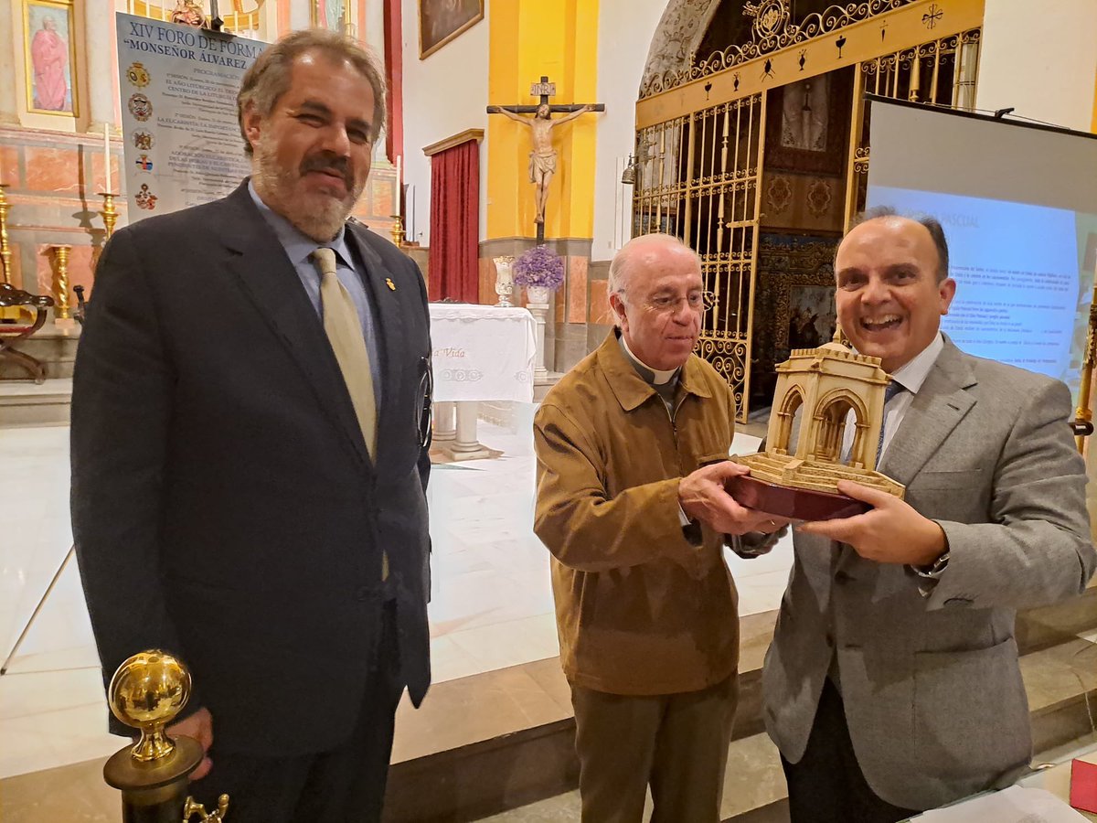 El pasado 20 de noviembre, tuvo lugar en la Parroquia de San Benito la I Sesión del Foro Monseñor Álvarez Allende organizada por @hdadvalvanera Tema ▪️ «El Año Litúrgico: El Triduo Pascual, centro de la Liturgia de la Iglesia .» Muchas gracias a todos por vuestra asistencia.