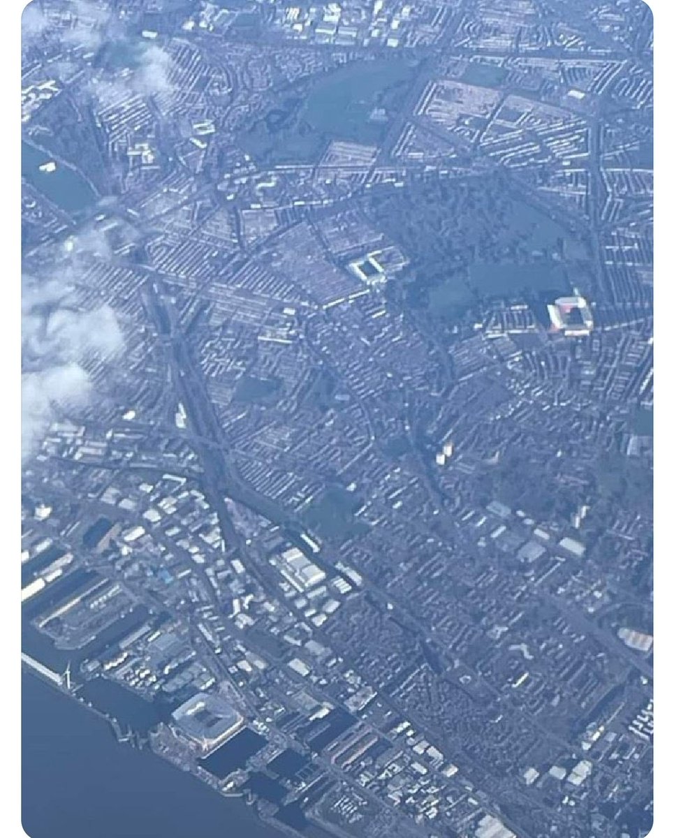 Alexand45170143's tweet image. All 3 football stadiums were or is owed by @Everton that's some mark on a city