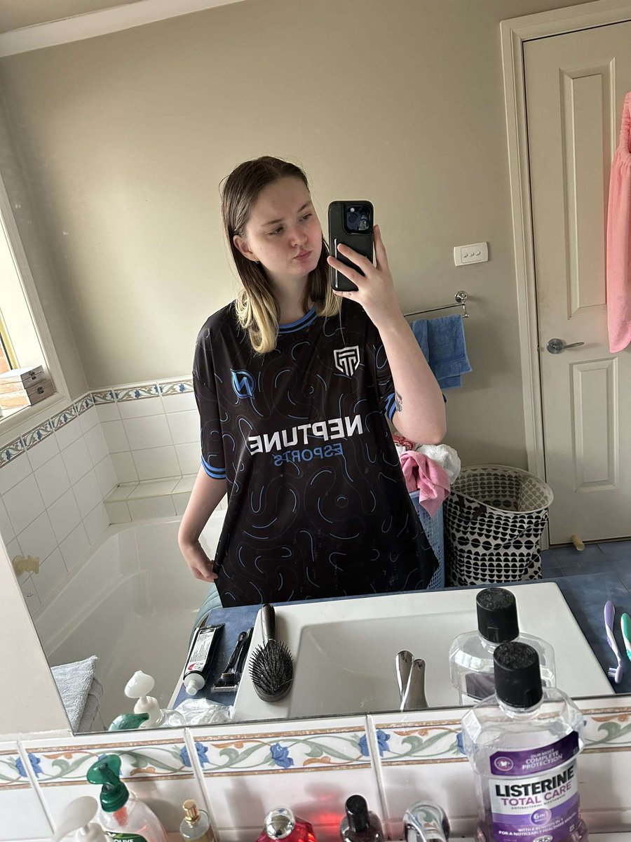 ZanderCS2's tweet image. Gotta love when your girl is your biggest supporter 😍😍💜💜💜 @tylisha_weston @NeptuneESC