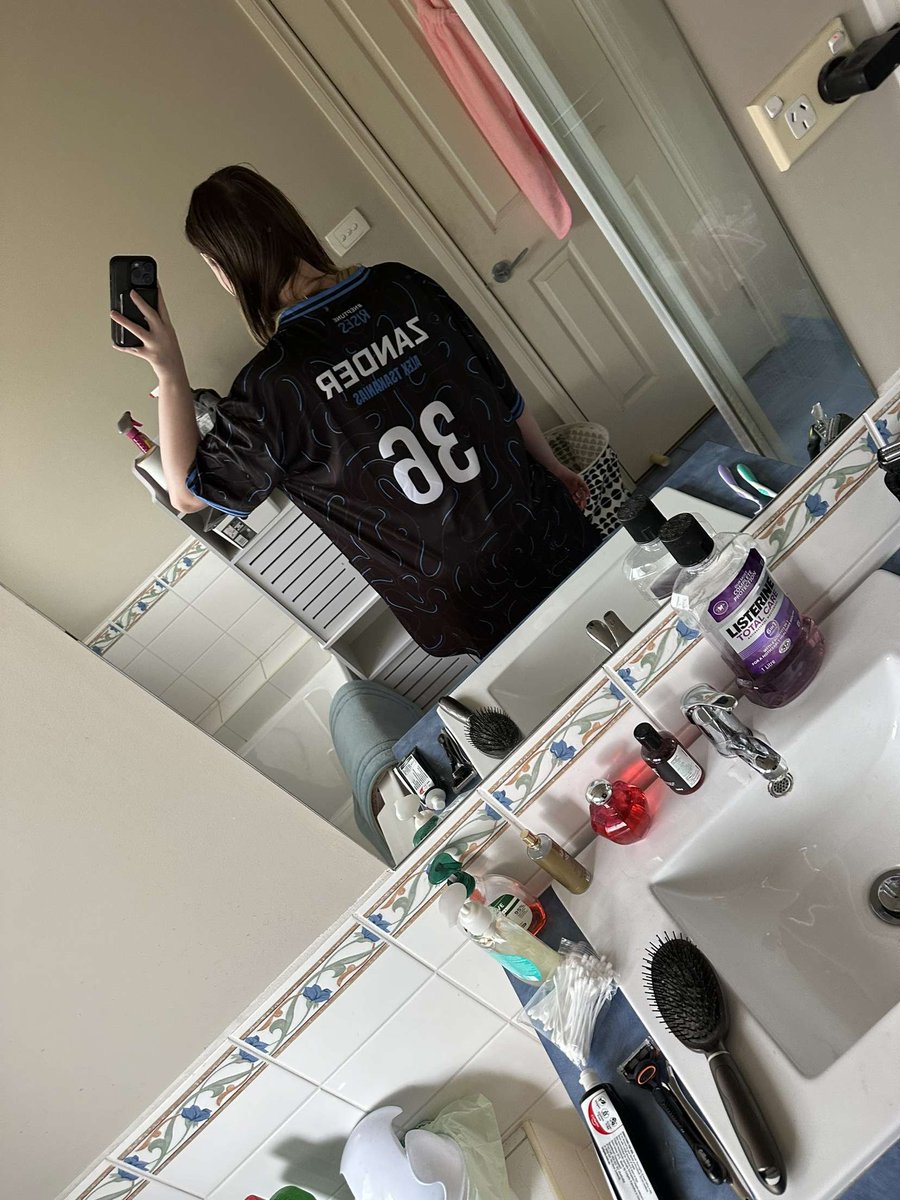 ZanderCS2's tweet image. Gotta love when your girl is your biggest supporter 😍😍💜💜💜 @tylisha_weston @NeptuneESC