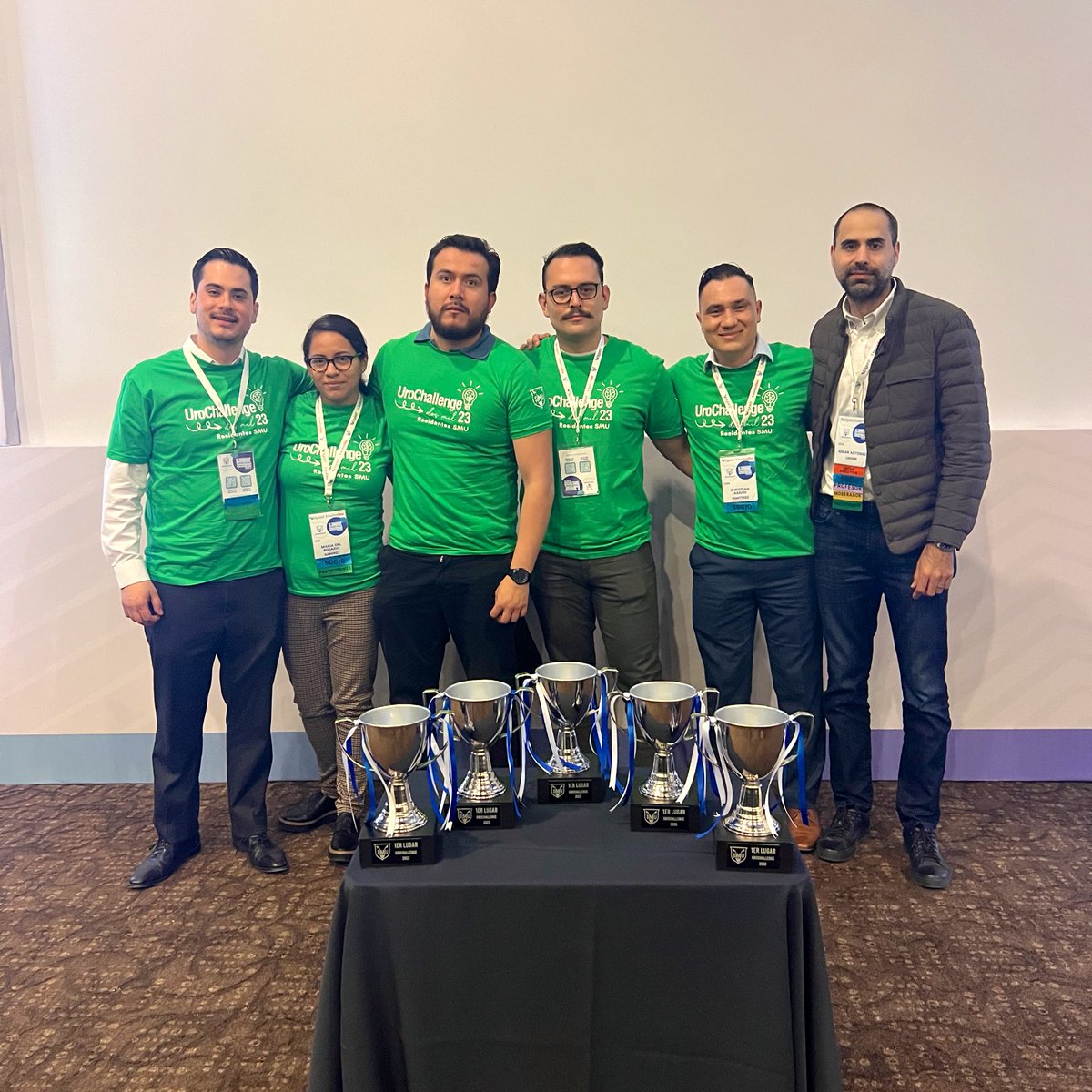 Residentes_SMU's tweet photo. ¡Tenemos a los primeros semifinalistas de 𝗨𝗿𝗼𝗖𝗵𝗮𝗹𝗹𝗲𝗻𝗴𝗲 𝟮𝟬𝟮𝟯 🧠💡🏆!
- #Centro4: Discípulos de Leydig 👥
- #Occidente: Prepucio Warriors 🛡️
Gracias @EdgarLindenMD y @ferchein por ser jueces de estos encuentros.
#ResidentesSMU #SMU23 #SMU2023 #TodosSomosSMU https://t.co/hyAT0sVle0