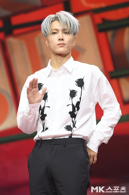 <a href="/wasaaphybe/">WH</a> ㅤㅤ
Spilling out my "cakep" photo only for <a href="/wasaaphybe/">WH</a> 
ㅤㅤ