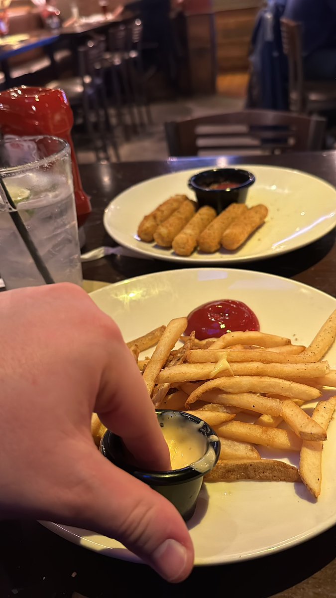 guysargento's tweet photo. Tapping in…. #EatingGoodInTheNeighborhood @Applebees https://t.co/ycO5uc7gFE
