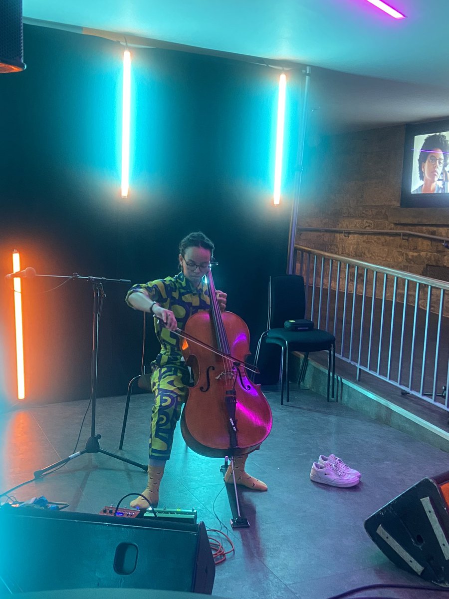 Arusa Qureshi (@arusaqureshi) on Twitter photo Another excellent Amplifi at <a href="/queens_hall/">The Queen's Hall</a> 💗 thank you so much to Elaine Cheng, <a href="/thearefghorbani/">Aref Ghorbani 🧡</a> and <a href="/CelloSeales/">Simone Seales (they/them)</a> for being wonderful! Next show is 13 Dec, get your tickets here: thequeenshall.net/whats-on/ampli… Another excellent Amplifi at <a href="/queens_hall/">The Queen's Hall</a> 💗 thank you so much to Elaine Cheng, <a href="/thearefghorbani/">Aref Ghorbani 🧡</a> and <a href="/CelloSeales/">Simone Seales (they/them)</a> for being wonderful! Next show is 13 Dec, get your tickets here: thequeenshall.net/whats-on/ampli…