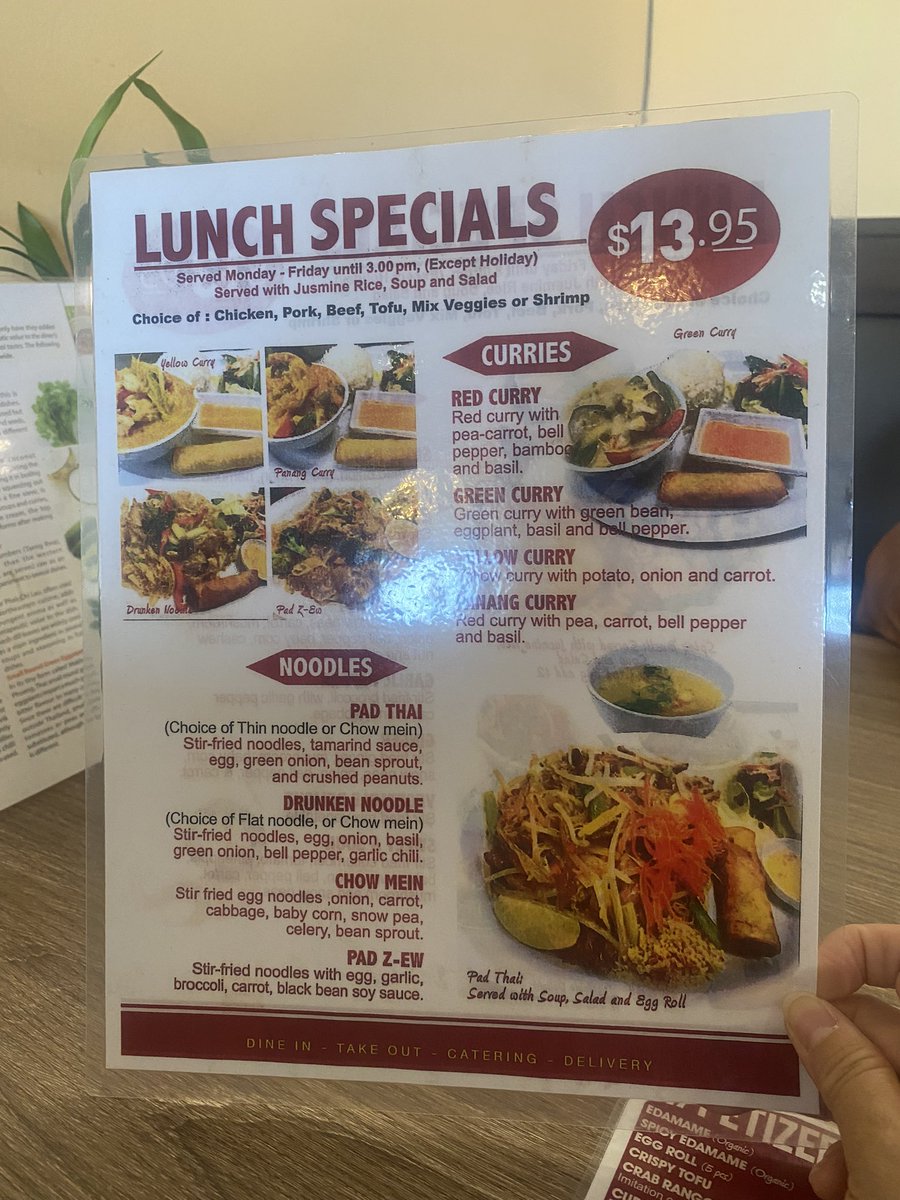 HozumiBerger's tweet photo. Yummy Lunch at AM Noodle, Ventura today. #eatout #localeat #ThaiFood 今日は初めて行ってみた地元のタイ食べ処で昼食。私はランチSPのベジーディライトに豚肉入れ。美味しかったので又行くよ😋#外食 #タイ食 #ごちそうさま https://t.co/G5jhZ2PJYL