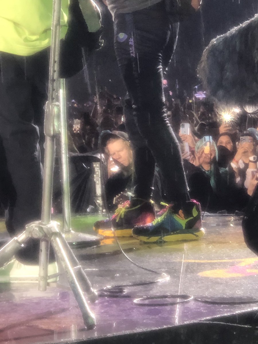 syeder11's tweet photo. Science of progress #COLDPLAYinKL https://t.co/S0xD4wSVLk
