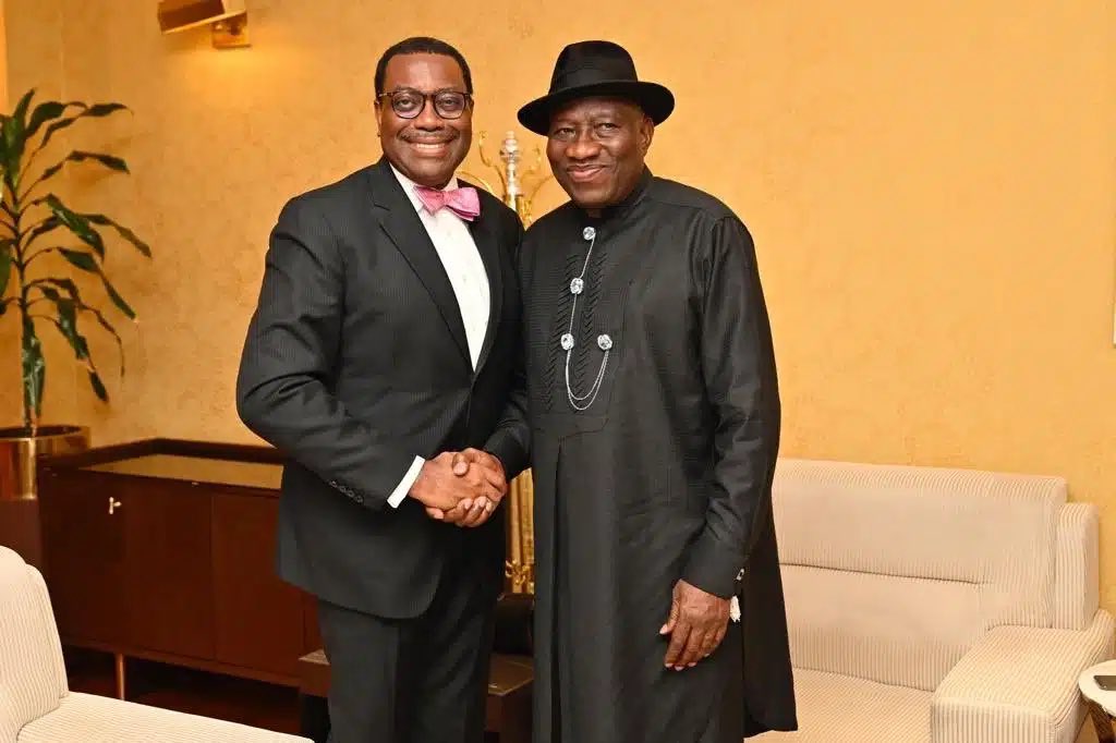 akin_adesina's tweet photo. Happy belated 66th birthday to my boss, former President of Nigeria Dr. Goodluck Jonathan. You are the best boss ever! Your rare humility, love, care for others, and selflessness are exemplary. May God grant you many happy returns. With love, respect and admiration, always. 💕 https://t.co/zfgRfmnGDl