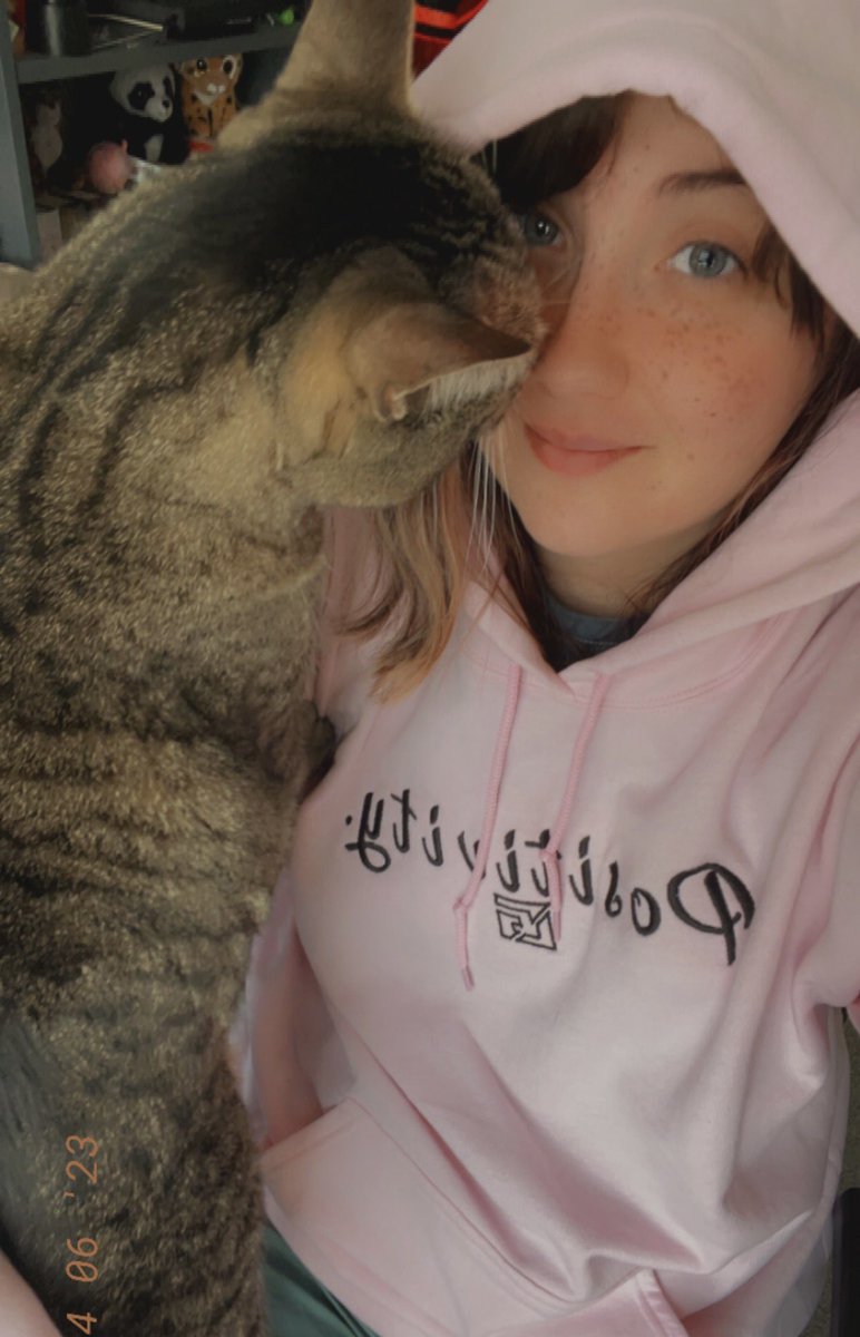 genooo's tweet photo. Since the release of our new Black Positivity Hoodie, we’ve sold over 20 sweatshirts 😭

I’m so thankful that you guys are enjoying them, and most importantly spreading the power of positivity 🤍

I will say, yall are looking good 😎 https://t.co/KJWBZdWSJU