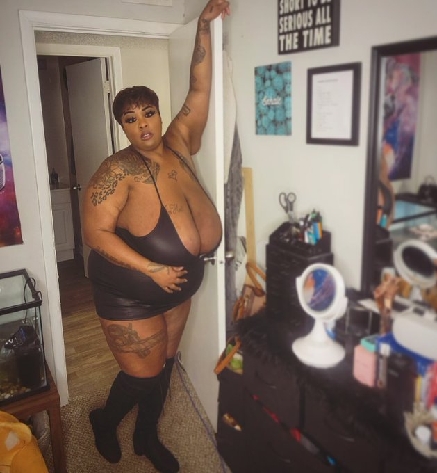 Midweek mischief 😈🐈&zwj;⬛🫶🏾 https://t.co/RwfVttWuC5