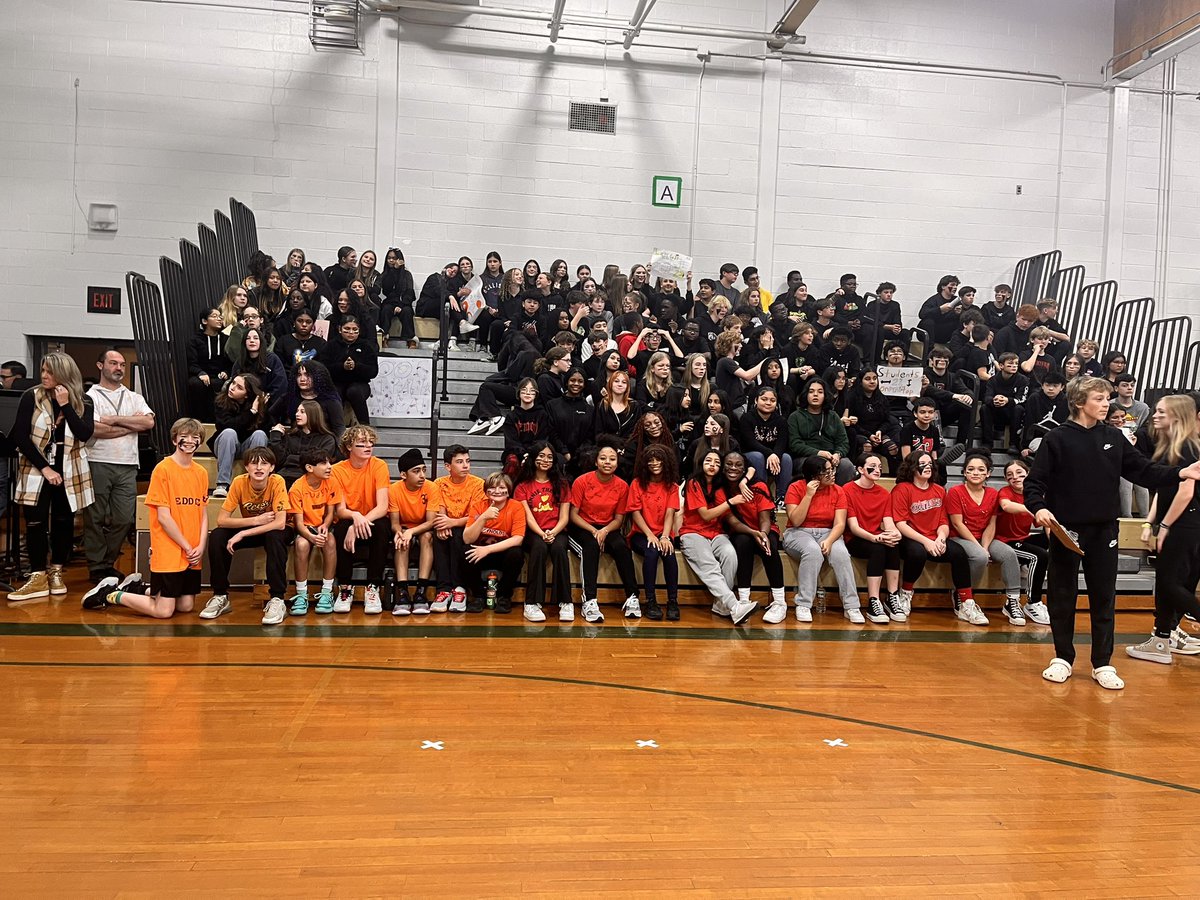 HTSD_Reynolds's tweet photo. RMS Turkey Shoot! 8th Grade vs. The Staff 🏀  #FacultyWins #StudentStrong #AmazingBand @WeAreHTSD https://t.co/NW0m1t90qc