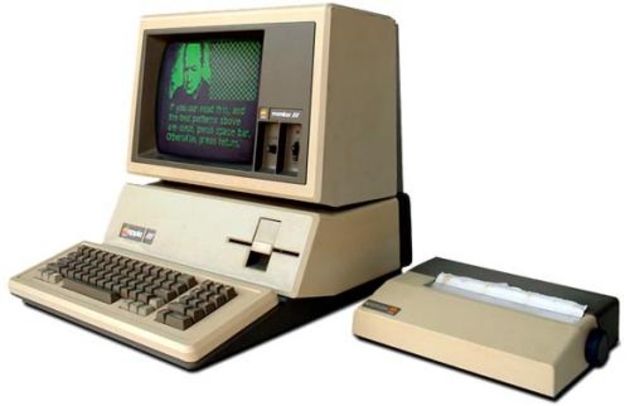 Quentin_Dino's tweet photo. Yo tout le monde , je cherche un vieux pc dans ce style , qui fonctionne ou non c'est pour un projet , donc si vous n'en voulez plus venez Dm https://t.co/nf8iYT2gaz