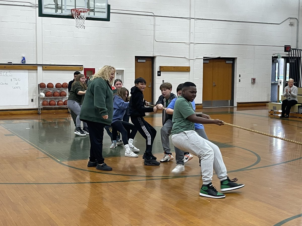 HTSD_Reynolds's tweet photo. RMS 6th grade competes in Wacky Races💚🤍 Green vs. White. #dizzybat #tugofwar #ScooterRace @WeAreHTSD https://t.co/je03O65Iwy