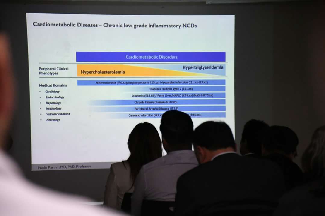 Así mismo generar un entorno de desarrollo de múltiples ideas y perspectivas que buscan fortalecer y contribuir al avance de la atención cardiovascular en beneficio de la salud salvadoreña.

¡Avanzamos en beneficio a la calidad de los servicios en salud!