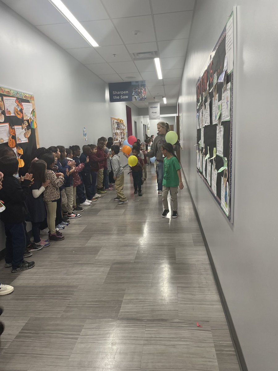 jomackeymagnet's tweet photo. Hope everyone is enjoying their Thanksgiving break. You may be planning to watch the Macy’s Day parade tomorrow but there is no way it is as good as our Kindergarten parade on Tuesday 🎈🦃🍽️ #loveourKinder
We will see all our leaders back on Monday. #JMAallDay #teamMackey https://t.co/4GDIKNTM2q