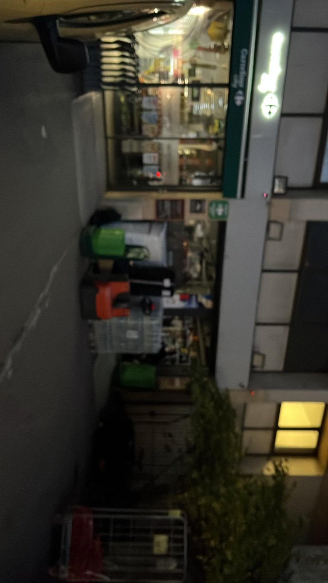 Voilà droit de retrait magasin fermé.
Raz le bol de  travailler dans telle condition . ⁦<a href="/KevinHavet/">Kévin Havet</a>⁩ ⁦<a href="/prefpolice/">Préfecture de Police</a>⁩ ⁦<a href="/datirachida/">Rachida Dati ن</a>⁩ ⁦<a href="/Anne_Hidalgo/">Anne Hidalgo</a>⁩