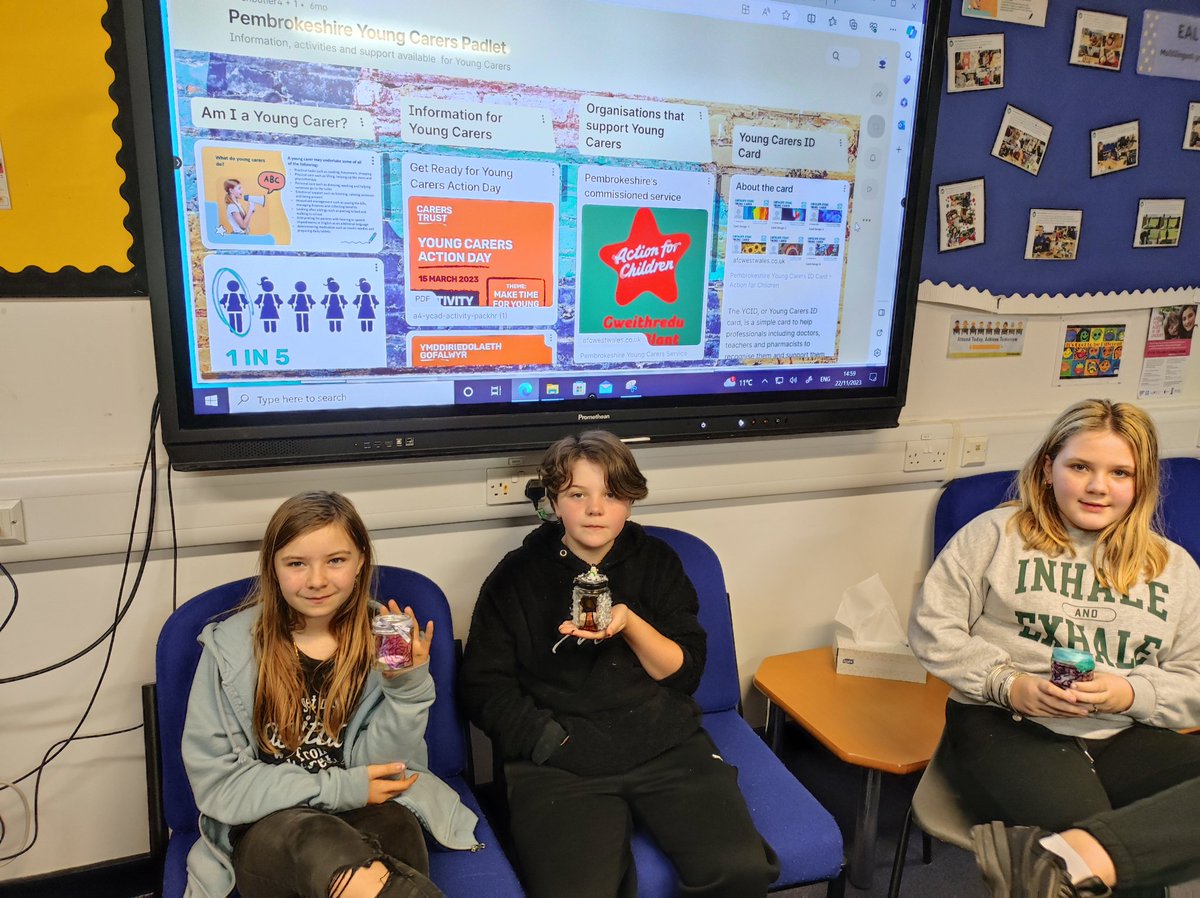 MiniExplorersPD's tweet image. A thoughtful & reflective session with our #YoungCarers today. We looked at different ways we can support one another & discussed our #SuperPowers #resilience #problemsolvers #supportive #empathy #dependable We are so proud of you 🙏 @PDCSPrimary 💙 @actnforchildren ❤️