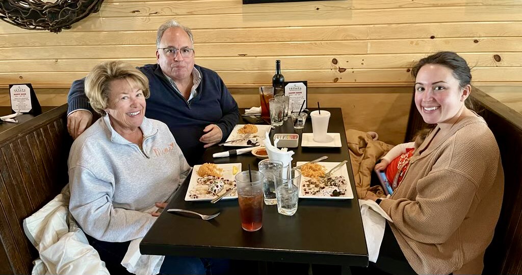 IxtapaFineMex's tweet photo. Our good friend, the locally famous Chef Jasper, owner of Jasper's KC, visited us again for dinner at Ixtapa. We drank fine wine, dined on his favorite Mexican Cuisine, and had a great evening! Thank you for your continued friendship &amp; support! @jasperskc https://t.co/I5dcwZB6ug