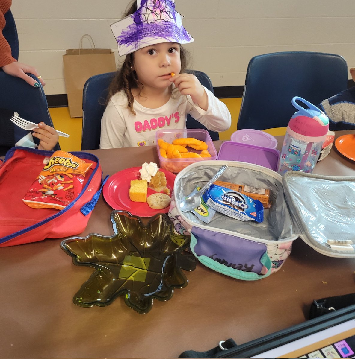 NBTECC's tweet image. Thank you @Mrs_Sigle for creating an amazing Feast for all of our students.  Amazing meal with such an incredible school community.  #NBTeamPreschool #NBTECCisRedHot #LifelongMemories #GobbleGobble
