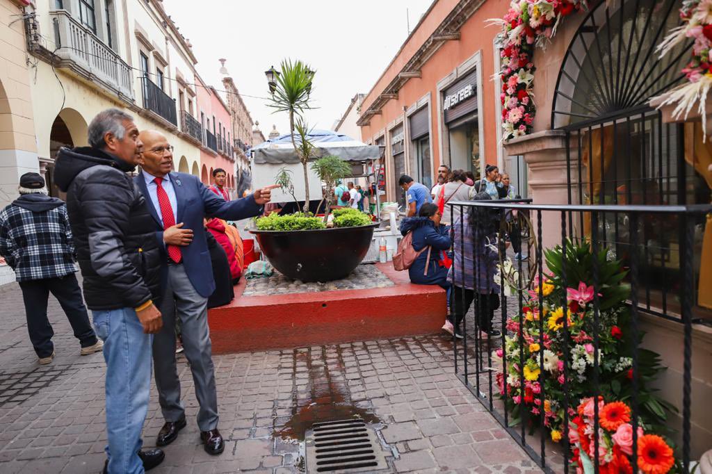 jmendozamarquez's tweet photo. La música es quizá la única disciplina artística que logra unir los corazones y hacernos sentir grandes emociones. Sin duda el mundo sin ella y quienes se dedican a hacerla, no sería el mismo. https://t.co/HMxCfUFeVv