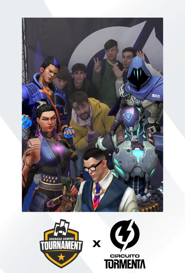 happingame's tweet image. Bueno pues hasta aquí mi paso como player por valorant no tengo nivel ya. Muchas gracias a mis chicos de SLT que me han carreado hasta el final 🖤 pero se acabo, no me da la cabeza para mas, igual juego la parada con ellos por no hacerles el feo pero la decisión esta tomada 🥲.