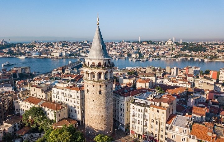 neleroluyortc's tweet photo. 📌 İşte dünyanın en iyi 10 şehri!

1. Londra, Birleşik Krallık
2. Paris, Fransa
3. New York, ABD
4. Tokyo, Japonya
5. Singapur
6. Dubai, Birleşik Arap Emirlikleri
7. San Francisco, ABD
8. Barselona, İspanya
9. Amsterdam, Hollanda
10. Seul, Güney Kore

İstanbul ise ilk 20’ye girerek 19’uncu sırada yer aldı.