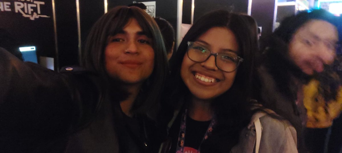 Fotitos <a href="/EGS_Mexico/">EGS México</a> x <a href="/WomenInGamex/">WomenInGamex</a> 💖 
Fui muy feliz de conocerles en persona al fin✨️ <a href="/kodashi/">Diana Rodríguez Aparicio</a>, <a href="/AlemezaAlvarado/">Alejandra Meza Alvarado 🔜 #GDC23</a>, <a href="/Cataxis2/">Cataxis 🇲🇽🏳️‍⚧️🎮 PLAY NOW BREAKOUT EPILEPSIA</a>